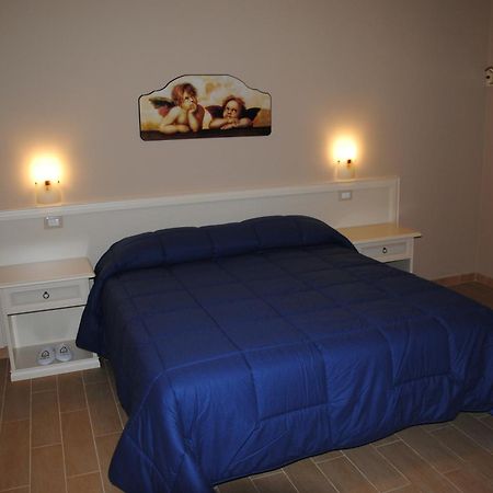 La Chioccia Hotel Valmontone Ngoại thất bức ảnh