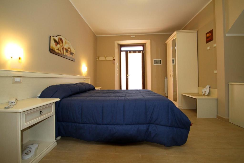 La Chioccia Hotel Valmontone Phòng bức ảnh
